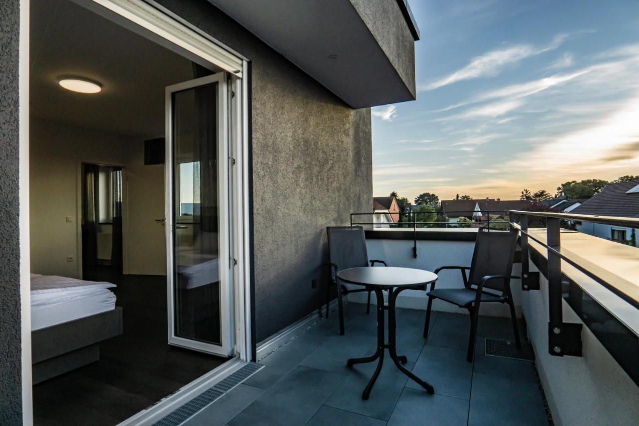 אפרטהוטל Boardinghouse Karlsdorf-Neuthard מראה חיצוני תמונה