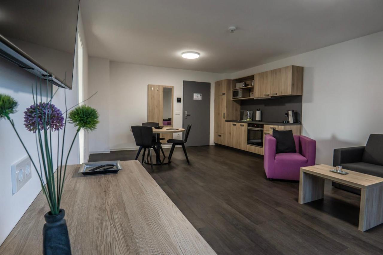 אפרטהוטל Boardinghouse Karlsdorf-Neuthard מראה חיצוני תמונה